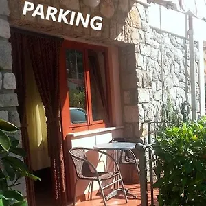  Alloggio in famiglia Vera- With Airconditioning And Free Parking